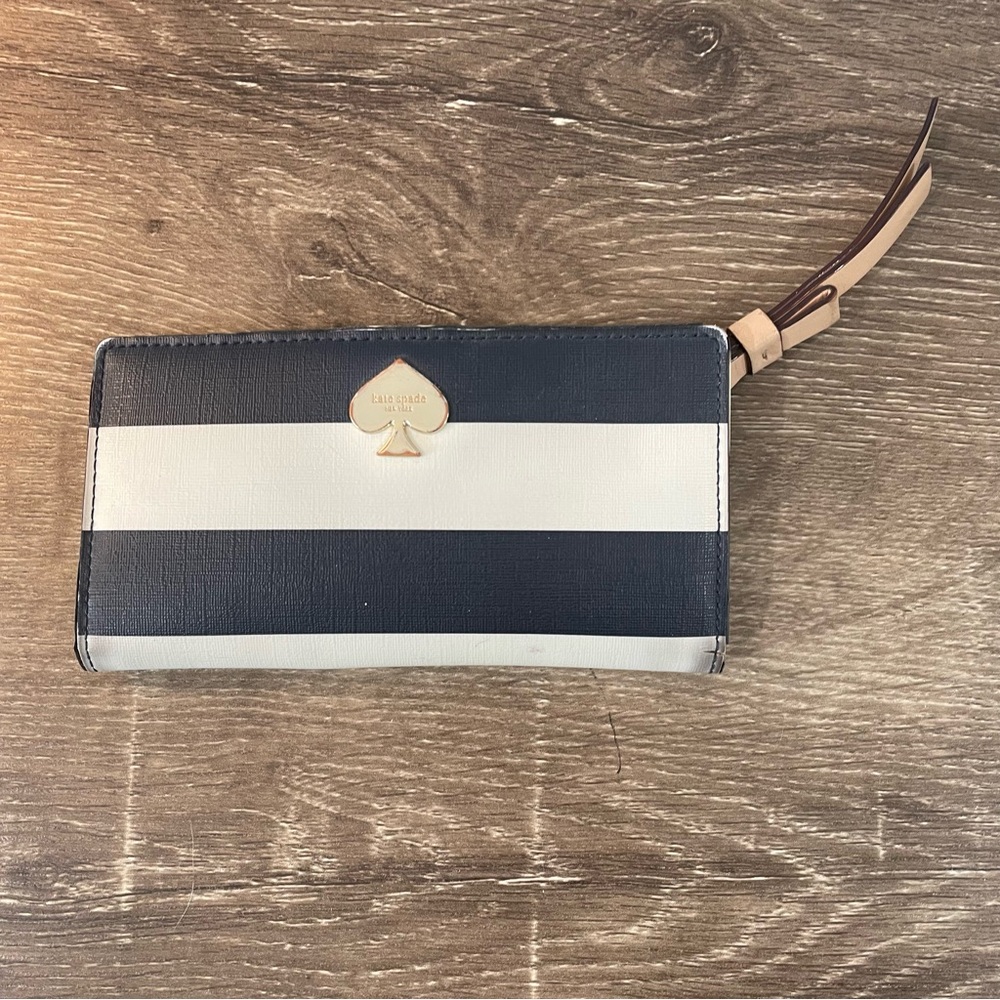 Kate Spade Cameron Slim Bifold Wallet